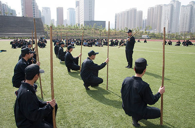 中考后的梦想起航:如何报考军校?